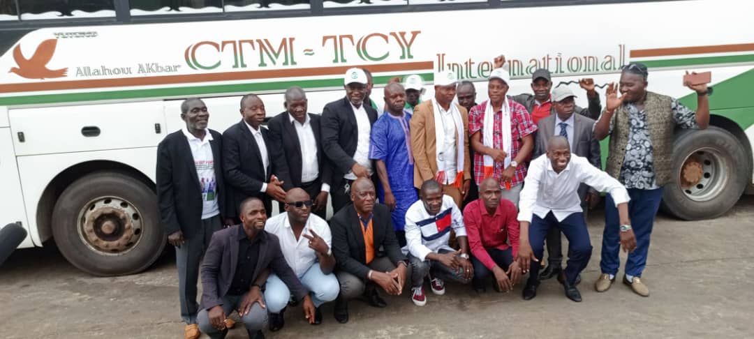 Côte d’Ivoire/ Transport terrestre: L’artiste Chris de Tahi rend hommage à la Société CTM-CTY